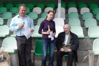 Aileen Lyons presented with 1st prize in the female category